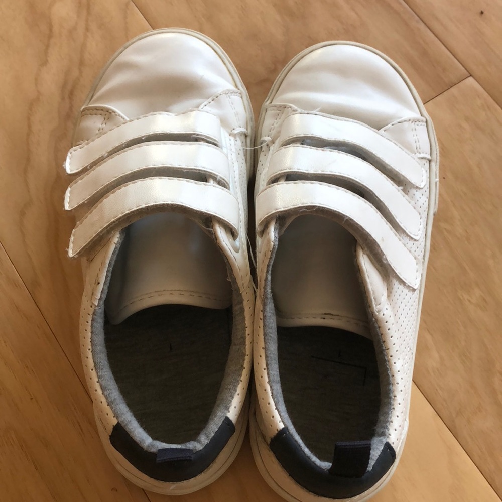 Gap white Velcro